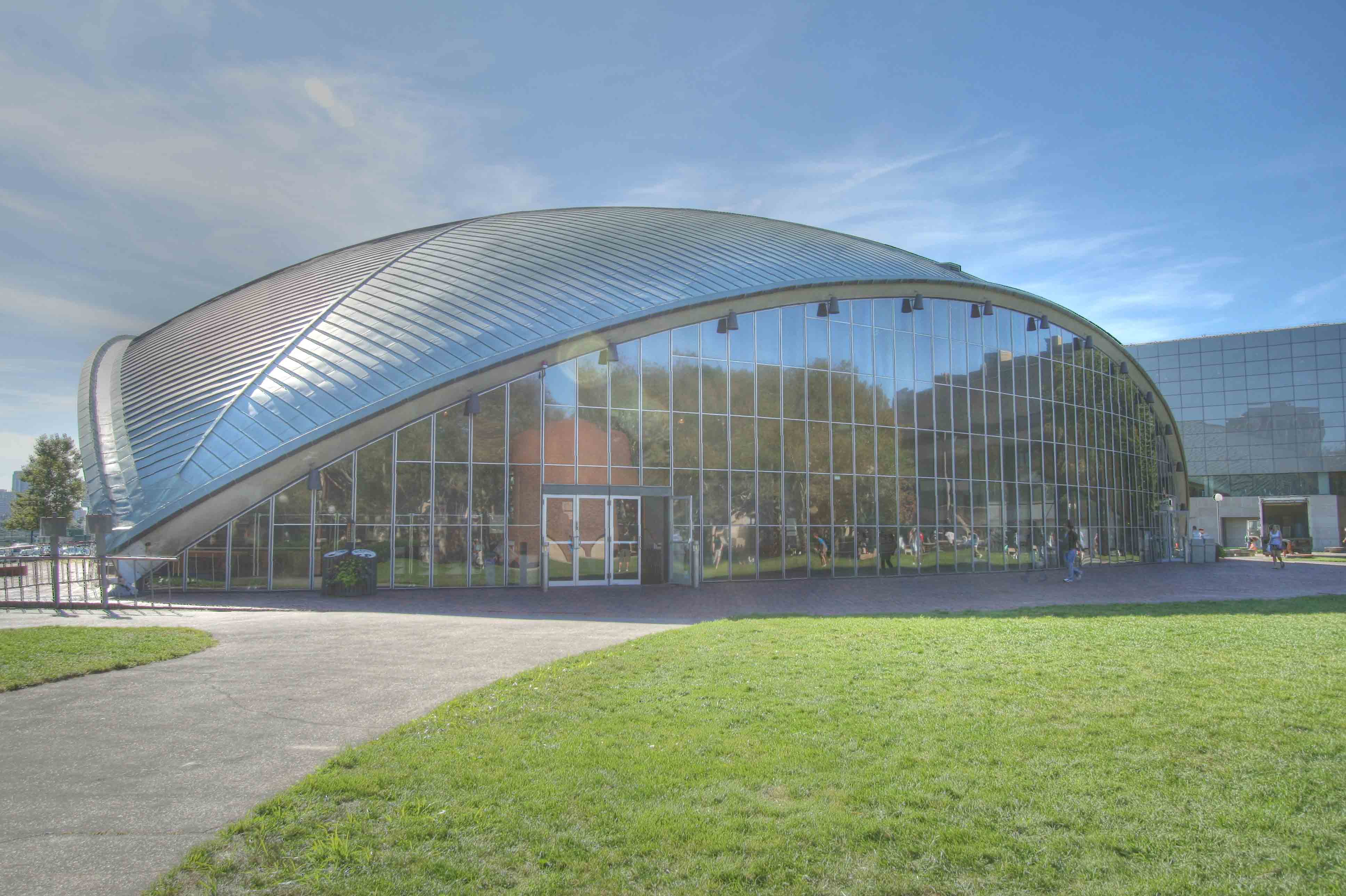 Picture of MIT's Kresge Auditorium