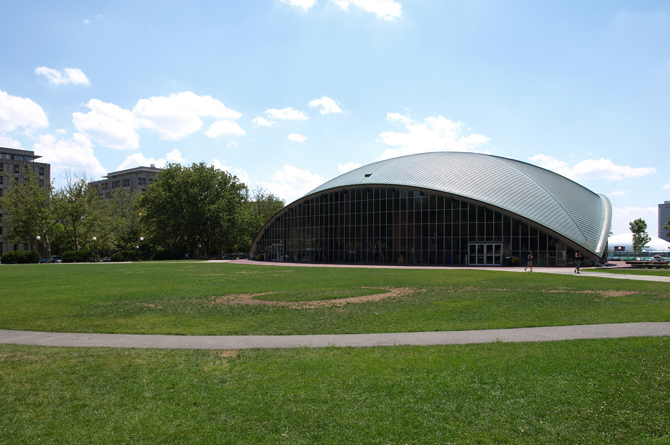 Picture of MIT's Kresge Auditorium