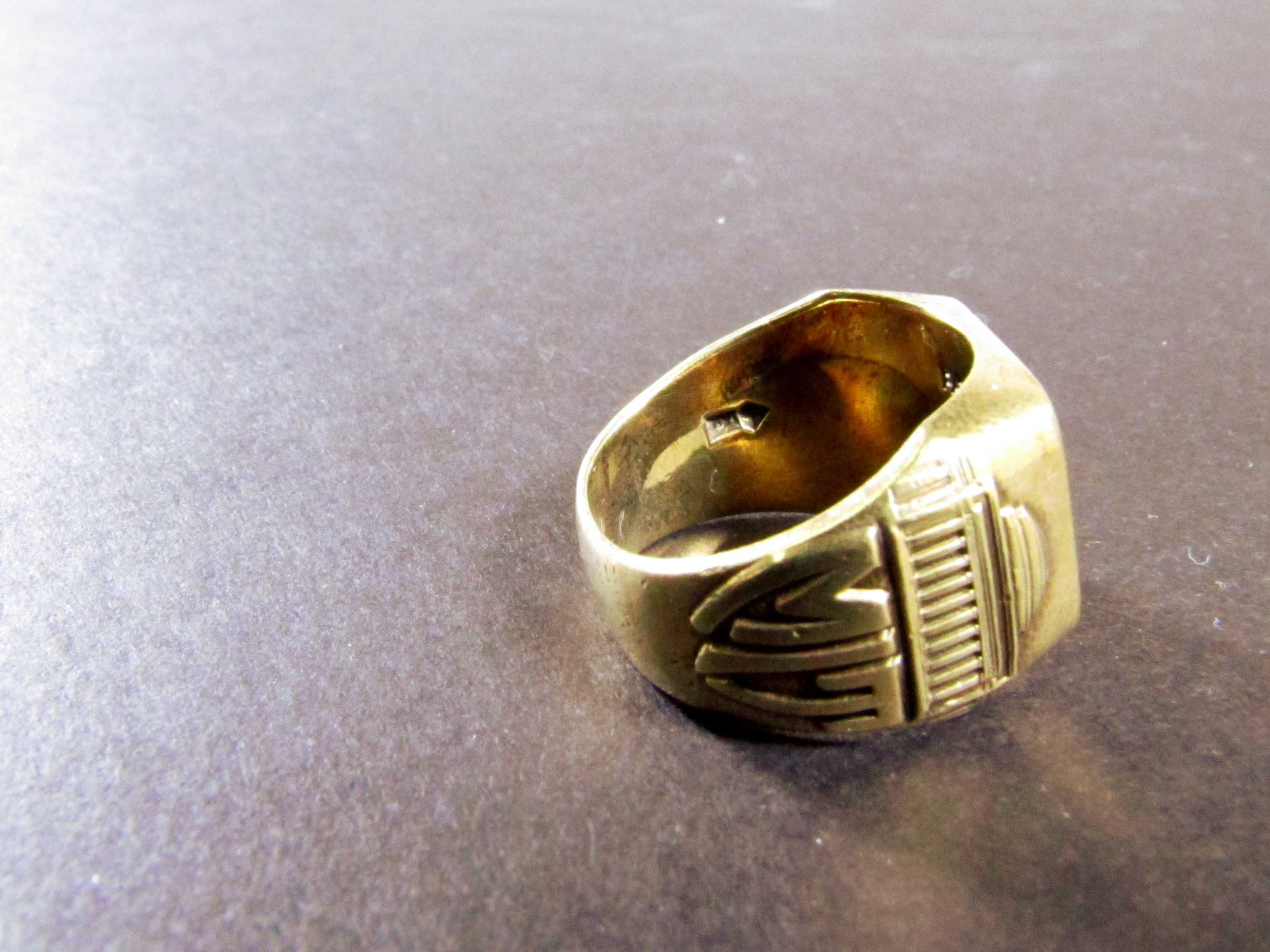 Picture of the Class of 1930's Brass Rat - Seal