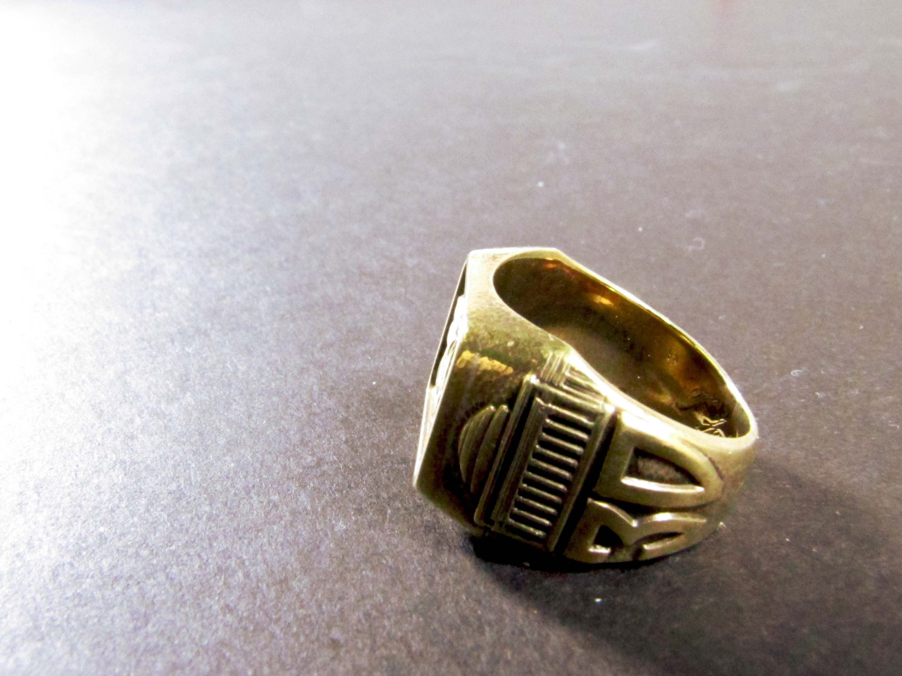 Picture of the Class of 1930's Brass Rat - Shank